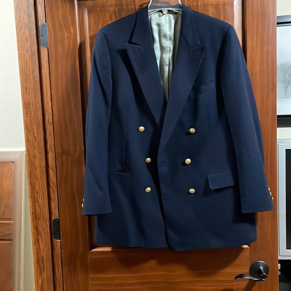 Hurlingham for Marshall Field’s doeskin wool blazer. Size tag not attached. XL